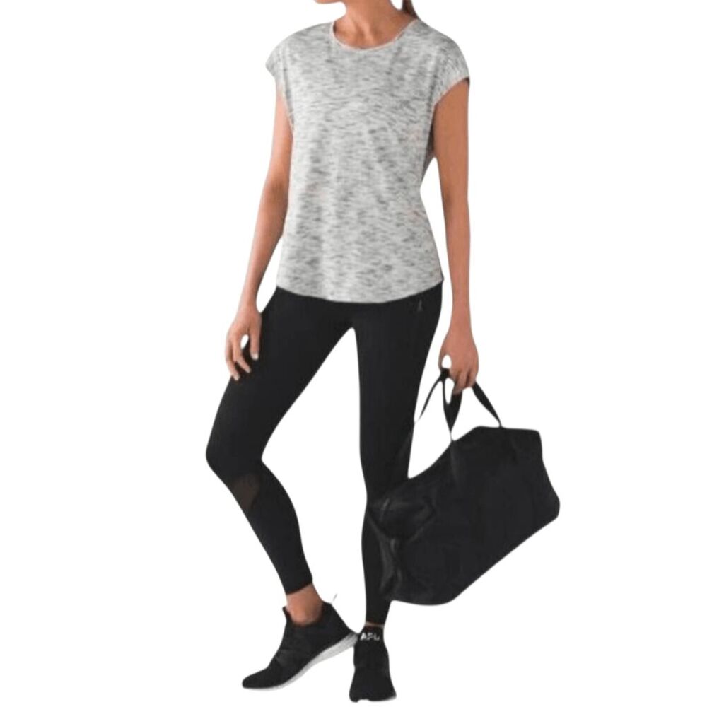 LULULEMON ATHLETICA Lost In Pace Short Sleeve Size 10